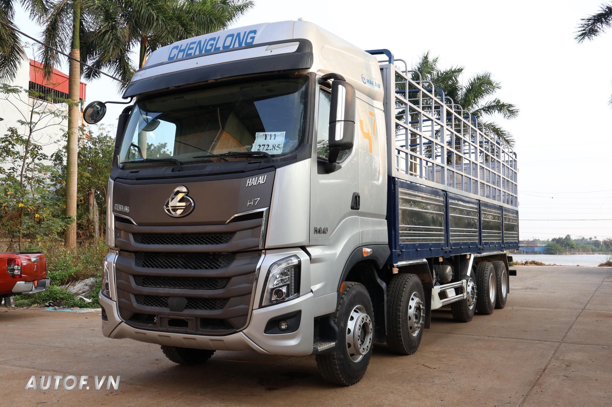 Xe tải Chenglong 5 chân H7 360Hp Thùng 9m7 (03/2026)